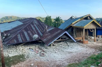 ইন্দোনেশিয়ায় ৭.৭ মাত্রার ভূমিকম্পে নিহত ২, সুনামির সতর্কতা