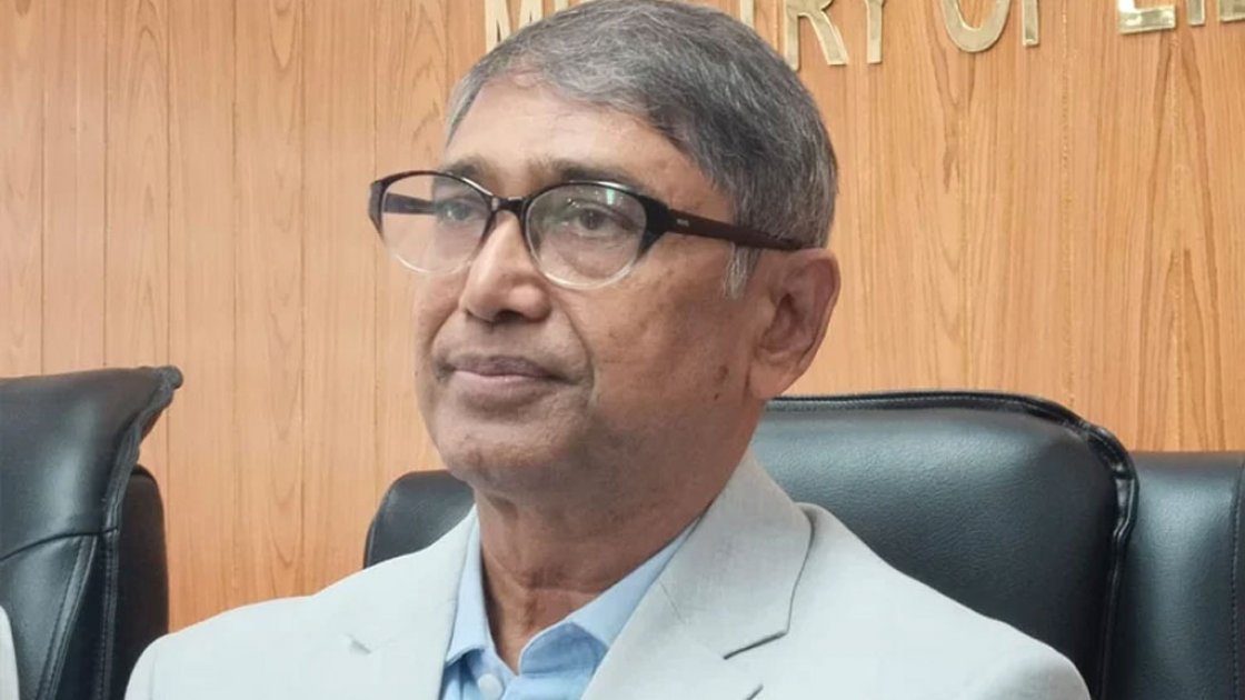 নির্যাতিত পরিবারকে গেজেটভুক্তির উদ্যোগ: মন্ত্রী আজম খান
