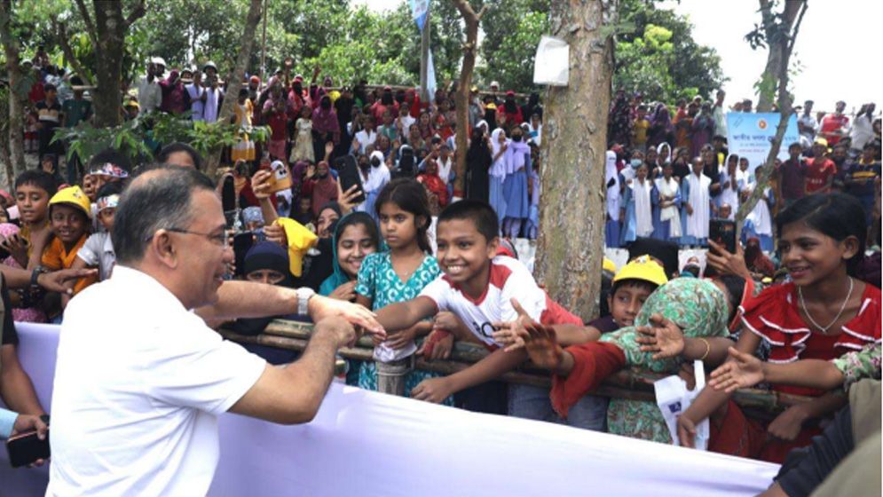 সরকারের ১৮০ দিনের কর্মকাণ্ড নিয়ে প্রকাশিত ই-বুকের মূল বিষয়বস্তু