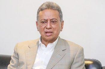 অর্থমন্ত্রী পে-স্কেল বাস্তবায়নের জন্য আরও পর্যালোচনার প্রয়োজন