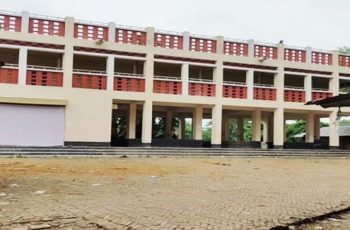 মাগুরার কোটি টাকার ভবন এখন মাদকসেবীদের আড্ডা