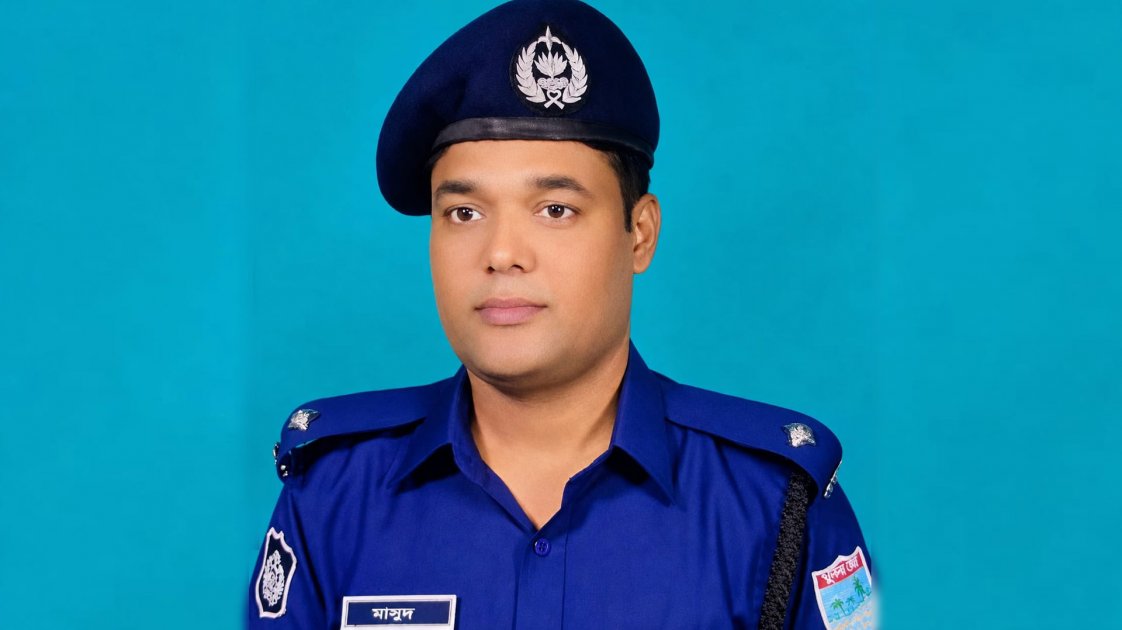 সাতক্ষীরায় আওয়ামী লীগ নেতাদের ভিডিও বার্তা, তিন পুলিশ কর্মকর্তা প্রত্যাহার