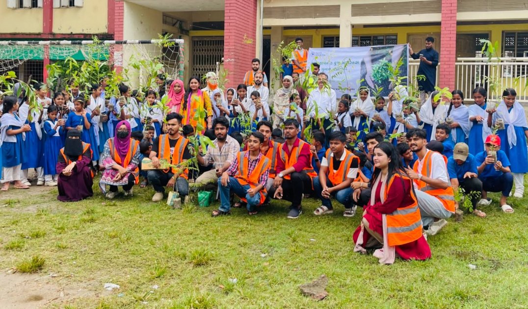 কুমিল্লায় বৃক্ষরোপণ ও সচেতনতামূলক ক্যাম্পেইন অনুষ্ঠিত