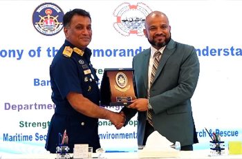 কোস্ট গার্ড ও নৌ অধিদফতরের মধ্যে সমঝোতা স্মারক স্বাক্ষর