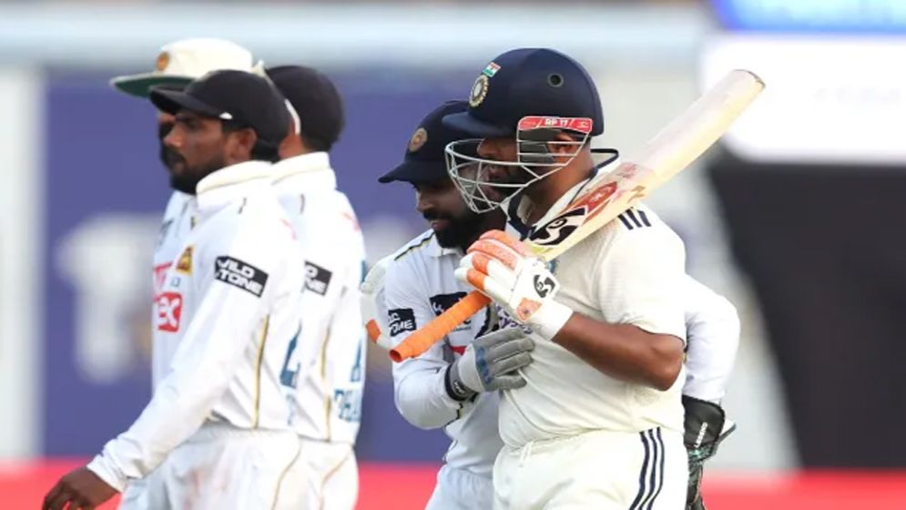 গল টেস্টে ভারত ৩৭২ রানের লক্ষ্য দিল শ্রীলঙ্কাকে