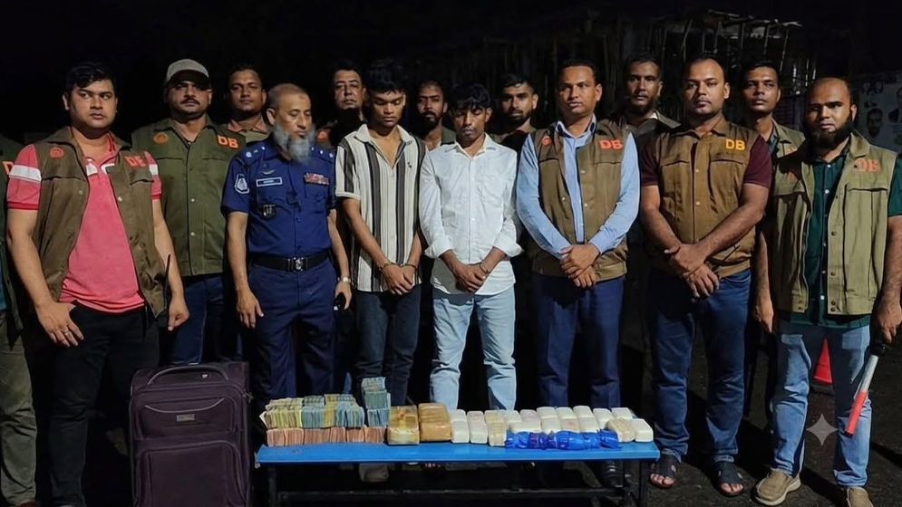 গোপালগঞ্জে ৬৪ হাজার পিস ইয়াবাসহ ২ মাদক ব্যবসায়ী গ্রেফতার