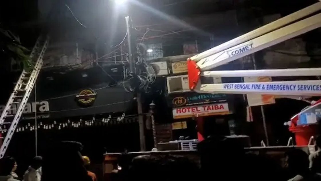 কলকাতায় হোটেলে আগুনে নিহত ৯ জনের মধ্যে ৫ বাংলাদেশি