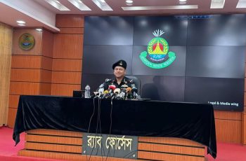 বিমানবন্দর এলাকায় ১ কোটি টাকার ডাকাতি; গ্রেফতার ৩