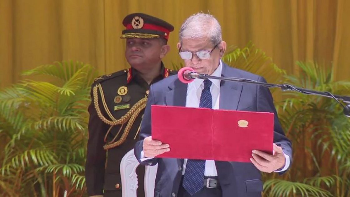 মির্জা ফখরুল ইসলাম আলমগীরের রাষ্ট্রপতি হিসেবে শপথ গ্রহণ