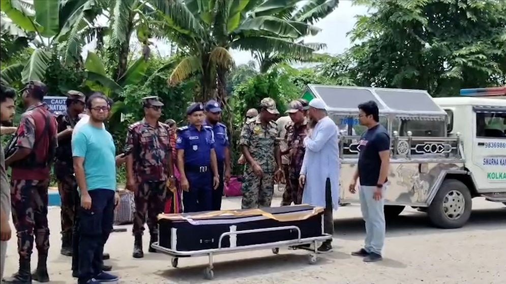 সাতক্ষীরার আলিমুজ্জামান সাজুর মরদেহ দেশে পৌঁছালো