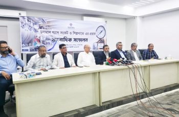 গ্যাস সংকটে ৩০০ কারখানা বন্ধ, রপ্তানিতে ৫০% ক্ষতির আশঙ্কা