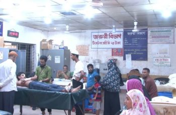 নোয়াখালীতে মোটরসাইকেলে গুলি, আহত দুই তরুণ