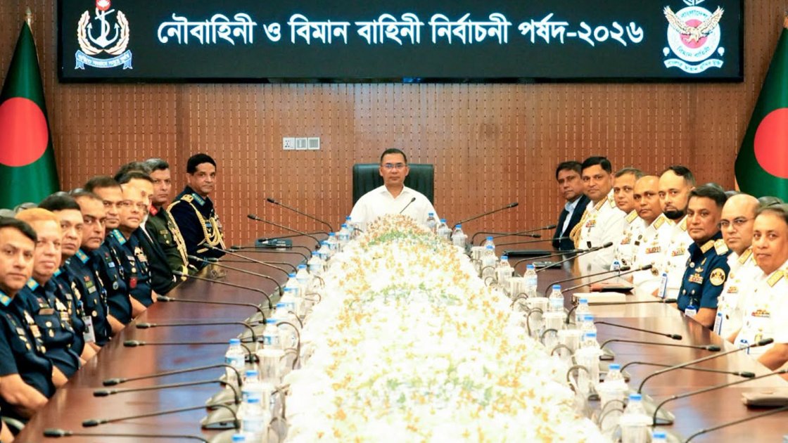 প্রধানমন্ত্রীর নির্দেশে কর্মকর্তাদের পদোন্নতি সততা ও মেধার ভিত্তিতে