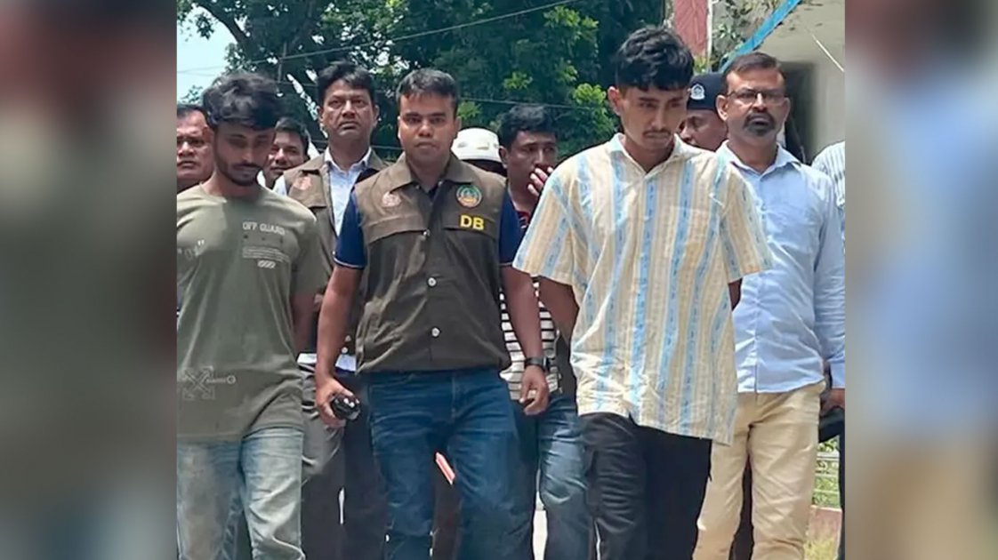 রংপুরে মাদক সেবনে বাধা দেওয়ায় ৪ জন খুন, দুই যুবক গ্রেপ্তার
