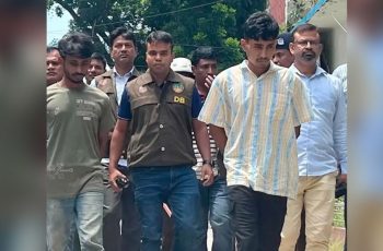 রংপুরে মাদক সেবনে বাধা দেওয়ায় ৪ জন খুন, দুই যুবক গ্রেপ্তার