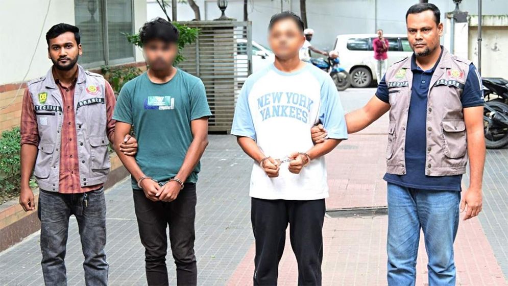 ঢাকা মেডিকেল কলেজের চিকিৎসকদের ওপর হামলা, দুই গ্রেফতার