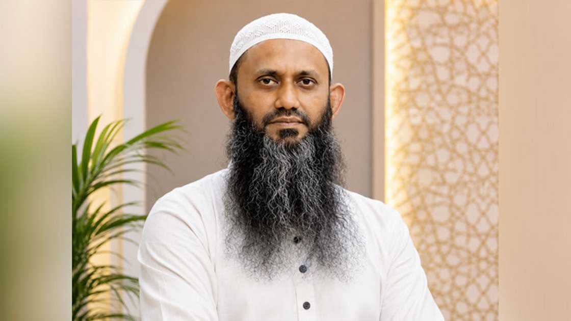 আলেম-ওলামাদের সঙ্গে যোগাযোগ বাড়ানোর প্রতিশ্রুতি ধর্ম প্রতিমন্ত্রীর