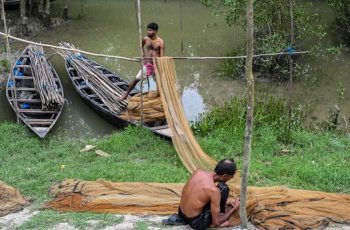 যুক্তরাজ্যের অর্থসহায়তা কমায় বাংলাদেশে জলবায়ু প্রকল্প বন্ধের আশঙ্কা