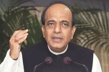 ভারত ও বাংলাদেশ: সমান সম্পর্কের গুরুত্ব তুলে ধরলেন দিনেশ ত্রিবেদী