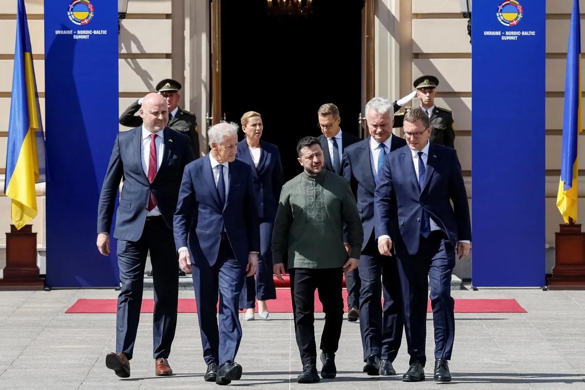 জেলেনস্কির নেতৃত্বে ইউক্রেনের এয়ার ডিফেন্সের জন্য সহযোগী দেশগুলোর বৈঠক