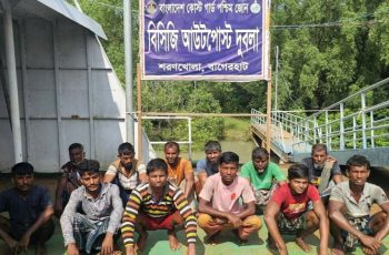 কোস্টগার্ডের উদ্ধার অভিযানে ১২ জেলে নিরাপদে ফিরে এসেছে