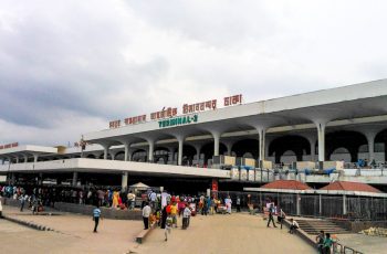 শাহজালাল বিমানবন্দরে ৩০ গুণ বেশি মূল্যের পণ্য আবিষ্কার
