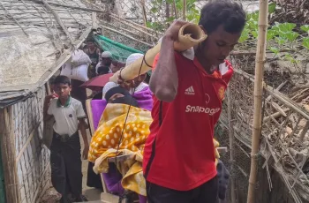 কক্সবাজারে রোহিঙ্গাদের প্রতিবাদ: ৯ বছর পরও ন্যায়ের দাবি