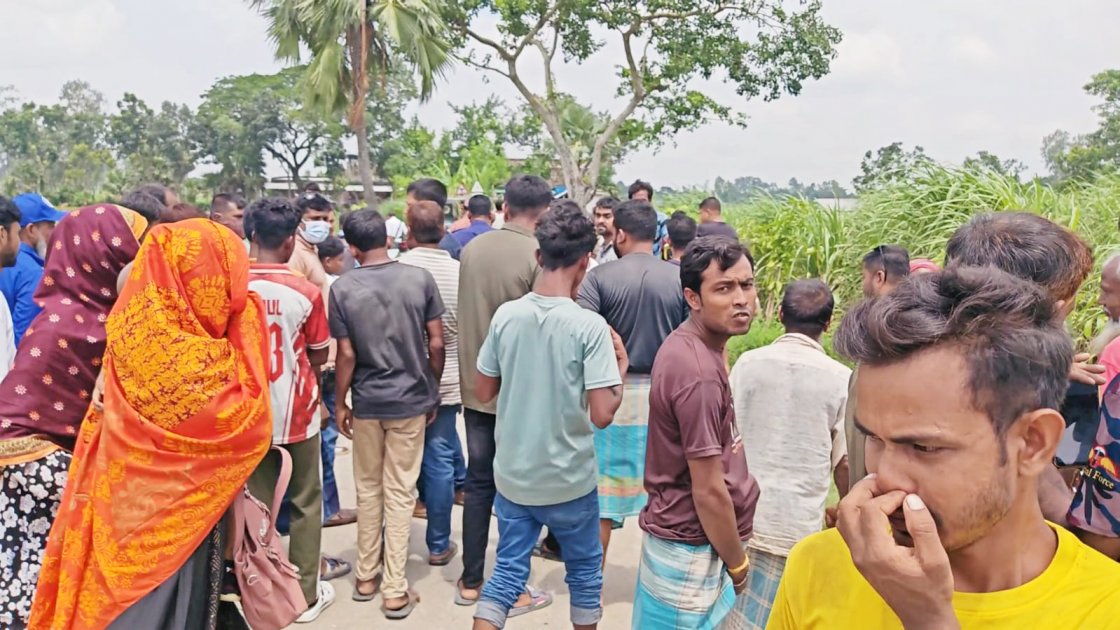 জয়পুরহাটে আখক্ষেত থেকে উদ্ধার হলো অজ্ঞাত ব্যক্তির কঙ্কাল