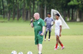 জেরার্ড জোনসের বরখাস্তের গুজব: আসল ঘটনা কি?