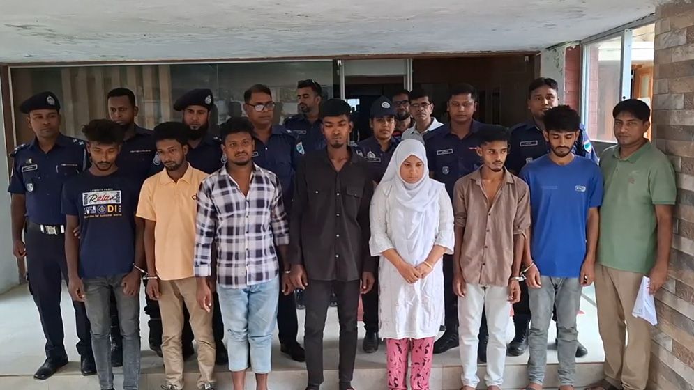 মাগুরায় সিআইডির ভুয়া পরিচয়ে নারী অপহরণের চেষ্টা, ৭ আটক