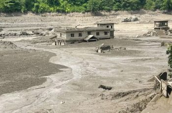 নেপালে ভয়াবহ বন্যার কারণ হিমবাহ ধস, ভূমিকম্প নয়