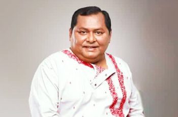 নেপালে শুটিংয়ে দুর্যোগের মাঝে আটকা অভিনেতা খরাজ মুখোপাধ্যায়
