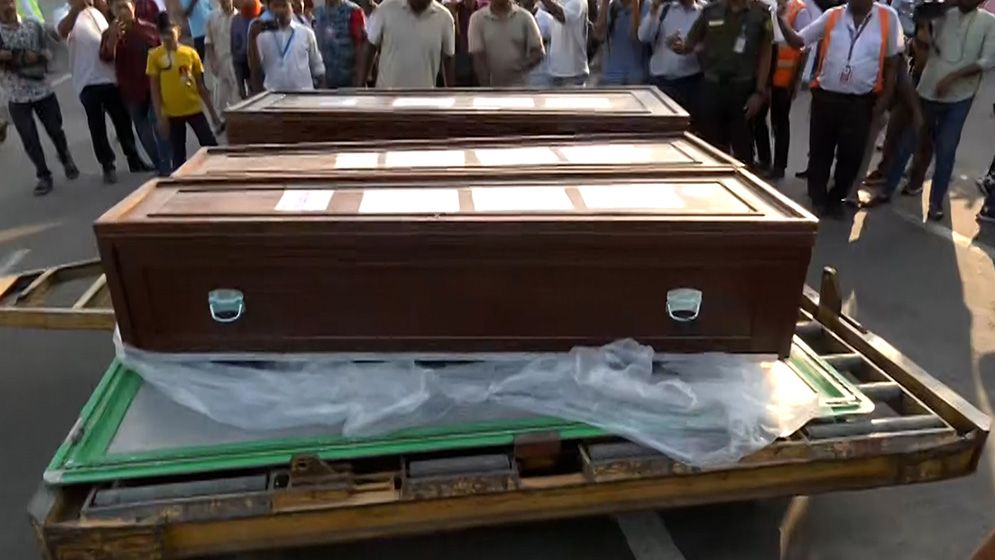 সৌদি আরবে অগ্নিকাণ্ডে নিহত ৯ বাংলাদেশির মরদেহ দেশে ফিরেছে