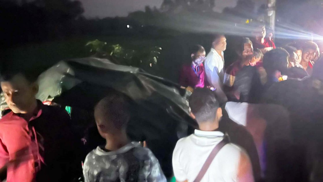 টাঙ্গাইলে ট্রাক-অটোরিকশা সংঘর্ষে মা-ছেলে নিহত