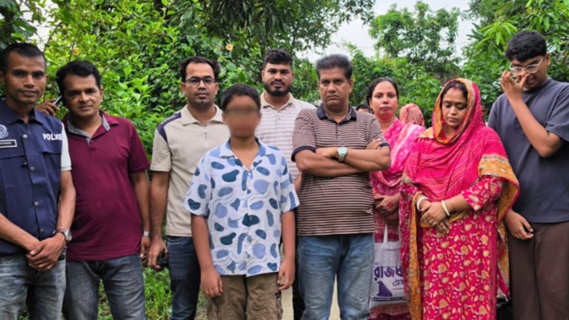 চাঁদপুরের নিখোঁজ স্বর্ণ ব্যবসায়ী ও পরিবারের সদস্যরা আটক