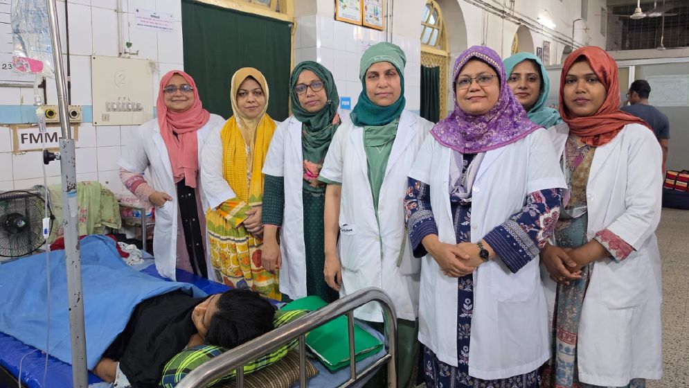 মাতৃগর্ভে যমজ শিশুর রক্তসঞ্চালন বন্ধের সফল অপারেশন