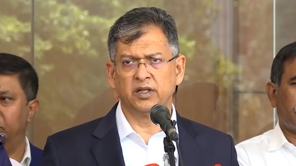গুমের শিকার পরিবারদের অপসংস্কৃতি বন্ধের আহ্বান স্বরাষ্ট্রমন্ত্রীর