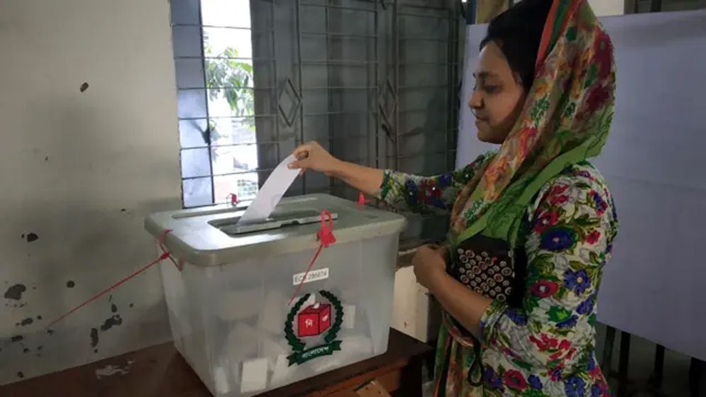 দেশে ভোটার সংখ্যা ১২ কোটি ৮৮ লাখ, নতুন তালিকা প্রকাশ