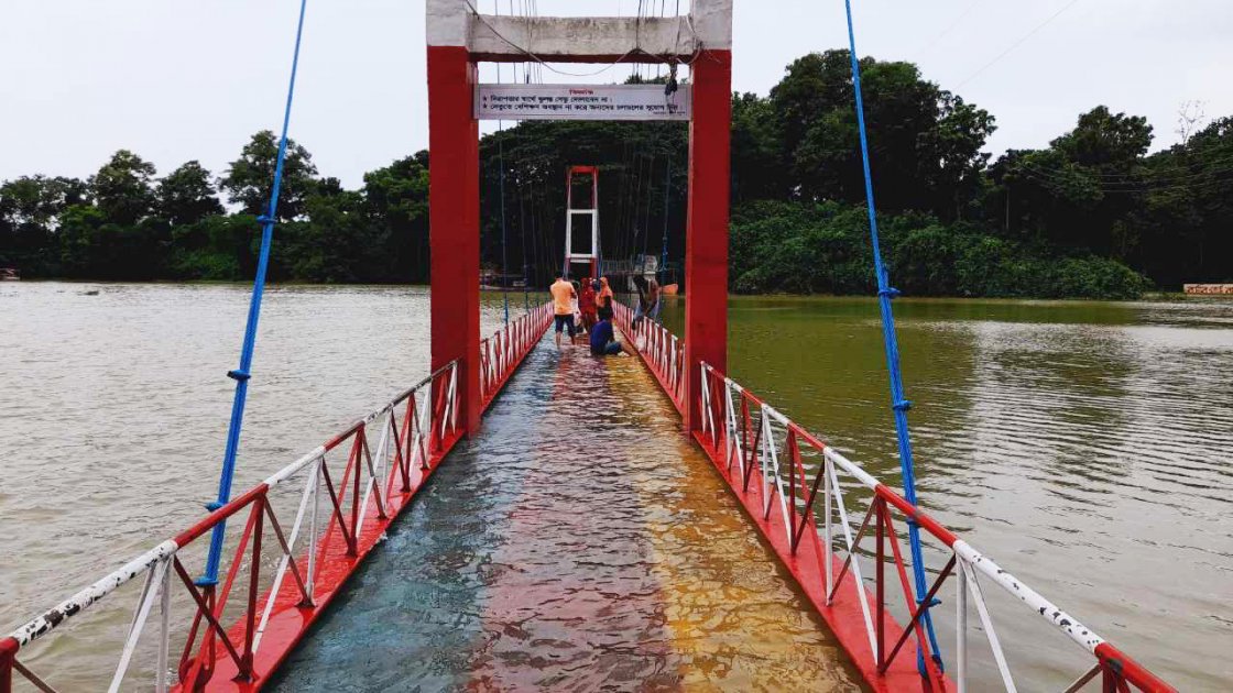 কাপ্তাই হ্রদের পানির স্তর বাড়ছে, স্থানীয়দের ভোগান্তি