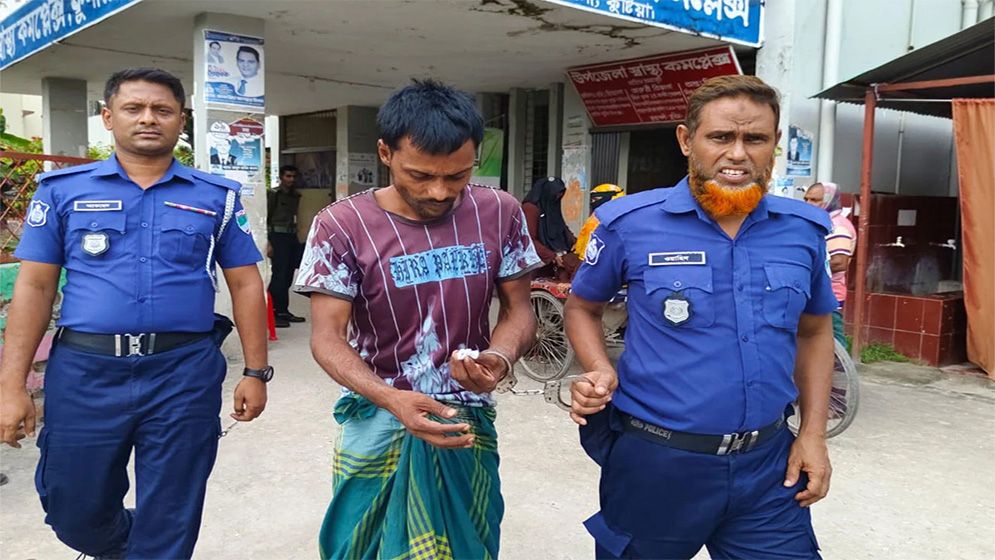 কুষ্টিয়ায় হাজতখানায় আসামির আত্মহত্যার চেষ্টা, পুলিশ সফলভাবে উদ্ধার