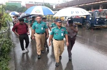 মহাখালীতে 'অলস পড়ে থাকা' বাস পূর্বাচলে স্থানান্তর শুরু