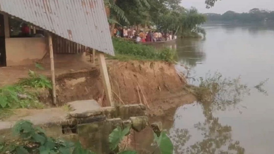 চার জেলায় নদী ভাঙনে ফসলি জমি ও বসতভিটা বিলীন