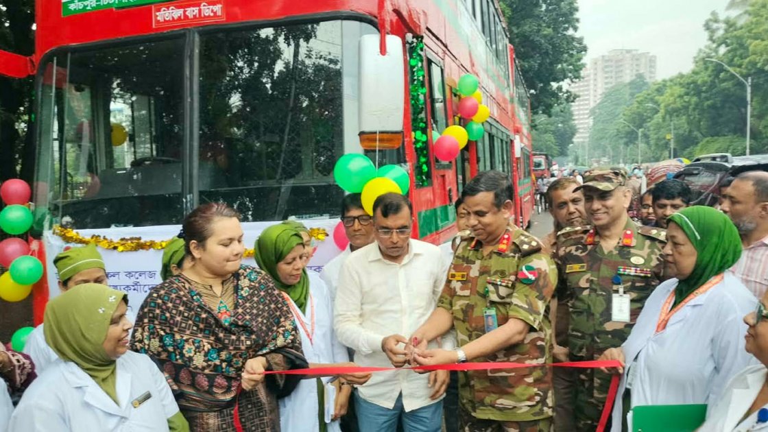 ঢামেকের স্বাস্থ্যকর্মীদের জন্য নতুন বিআরটিসি বাস সার্ভিস চালু