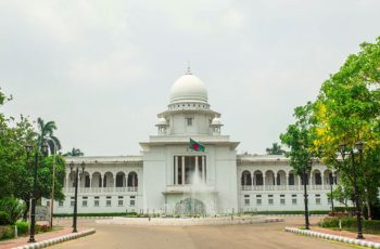 হাইকোর্টের নির্দেশে কক্সবাজারে নির্মাণ কাজ ৮ সপ্তাহ বন্ধ