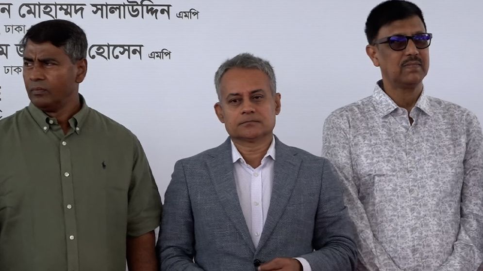 ঢাকা-আশুলিয়া এলিভেটেড এক্সপ্রেসওয়ের সার্ভিস সেতু চালু