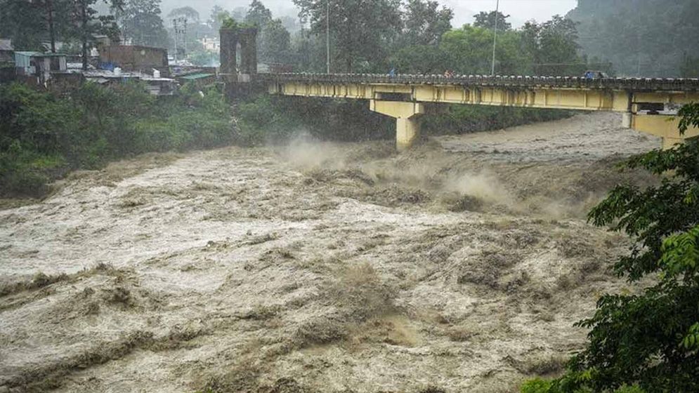 উত্তরাখণ্ডে বৃষ্টি ও ভূমিধসে ৭ জনের মৃত্যু, ১৭২ সড়ক বন্ধ
