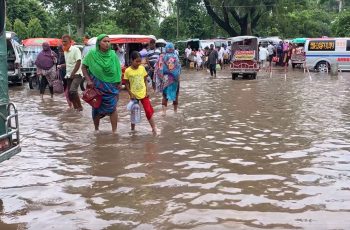 রাজশাহী মেডিকেল কলেজ হাসপাতালে জলাবদ্ধতা, রোগীরা ভোগান্তিতে