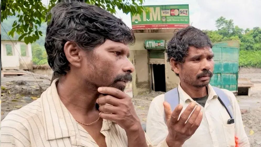 নেপালে নিখোঁজ ছেলের খোঁজে অসহায় পিতার মাইলের পর মাইল পদযাত্রা