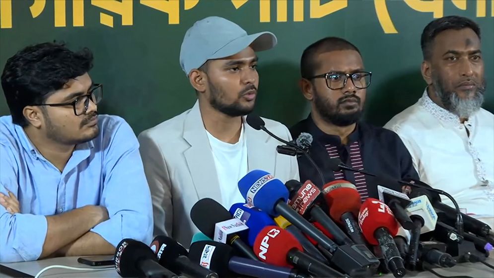 দুদকের অভিযোগ মিথ্যা দাবি করে সংবাদ প্রত্যাহারের আহ্বান আসিফ মাহমুদ