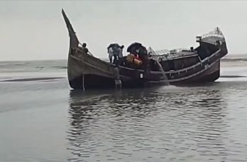 সোনাদিয়া চ্যানেলে ট্রলারডুবিতে দুই জেলের মরদেহ উদ্ধার